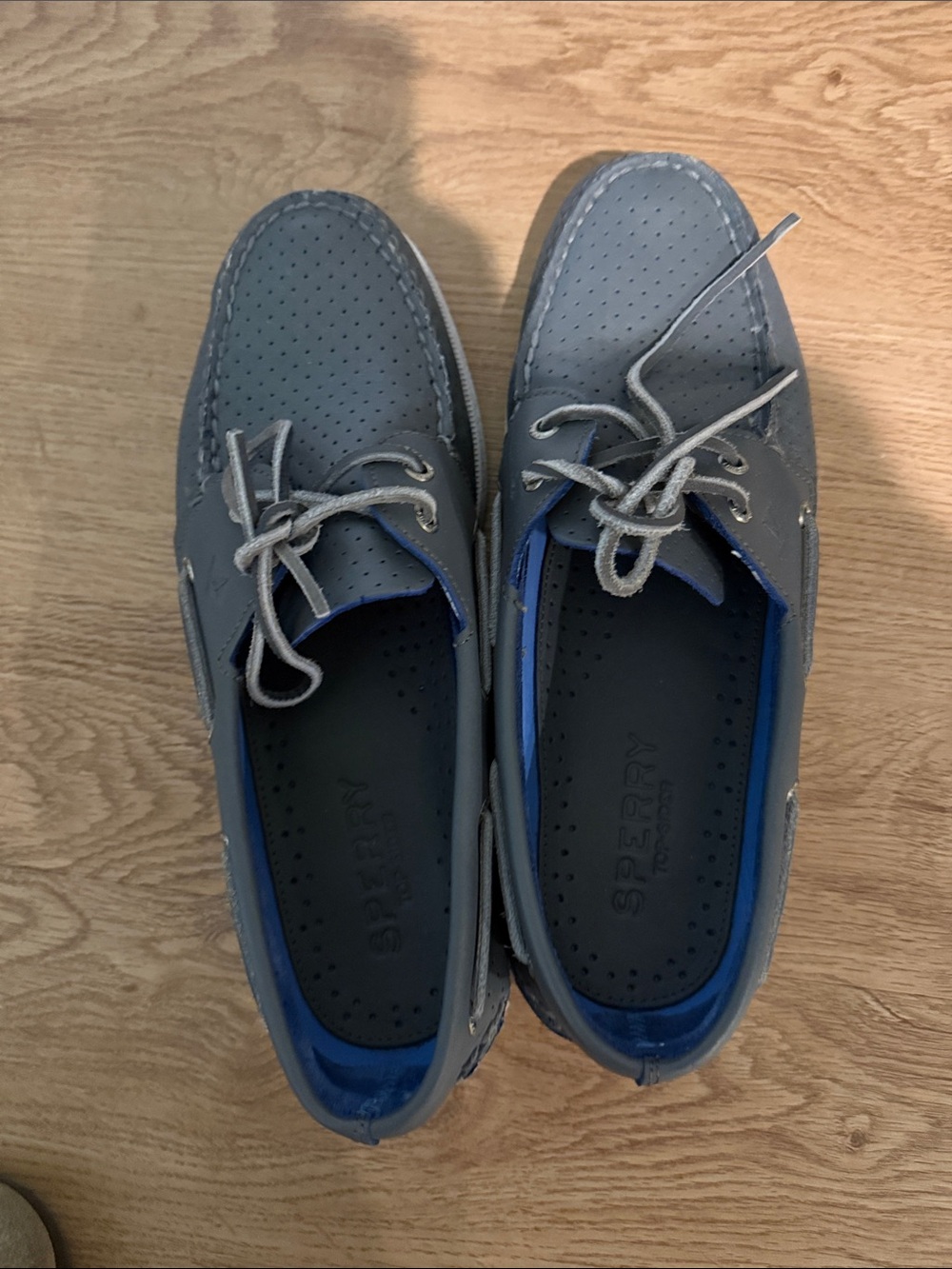 Sperry Men’s Size 11.5 Gray Boat Shoes with Blue Lining